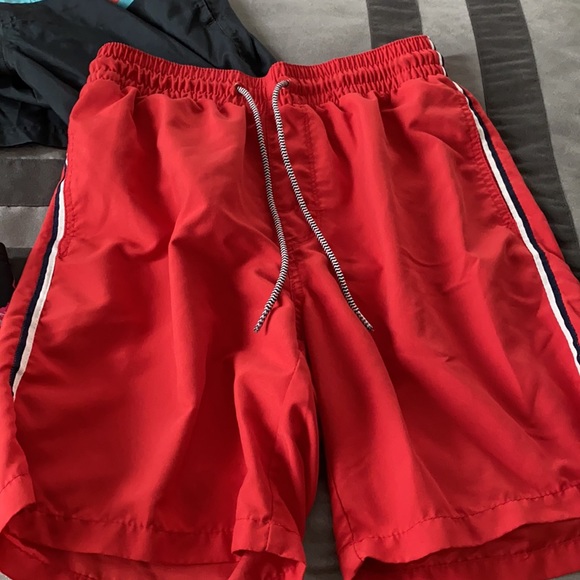 Bundle of 3 old navy swim trunks - Picture 7 of 8
